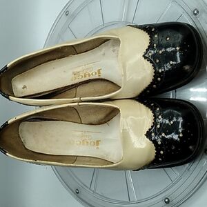 Vintage 1940s black and white saddle